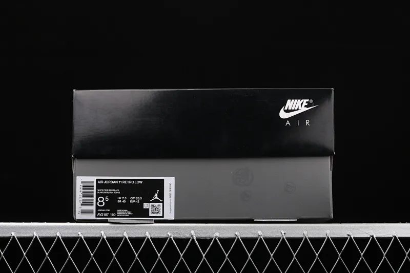 All Categories Air Jordan Jordan Series Basketball Shoes Air Jordan 11 Pure Original Version Air Jordan 11 Retro Low AJ11 Joe 11 Patent Leather Black Red Low Top Real Standard Real Carbon AV2187-160